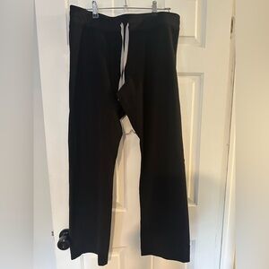 FIGS women’s scrub pants. Medium.